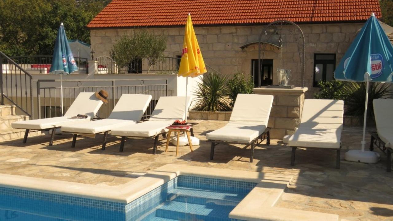 Willa Dvori Stipanovi With Heated Pool And Jacuzzi Donje Rascane Zewnętrze zdjęcie