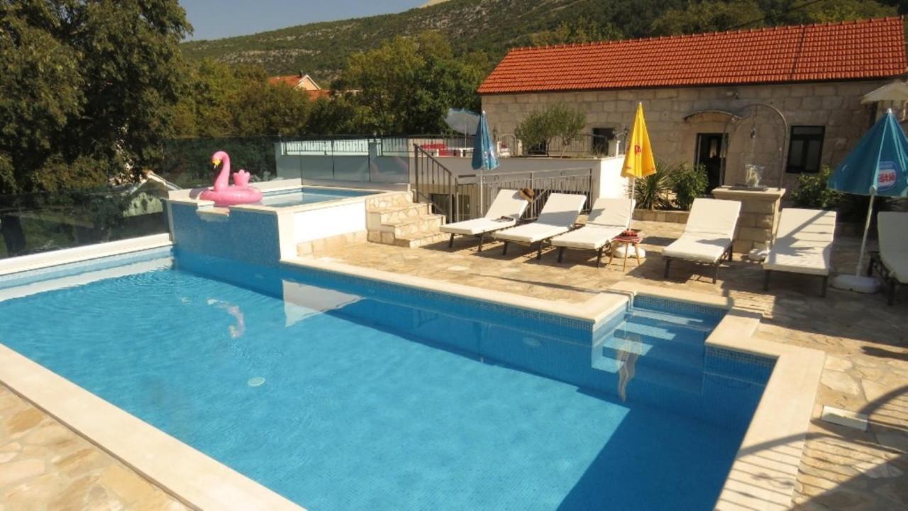 Willa Dvori Stipanovi With Heated Pool And Jacuzzi Donje Rascane Zewnętrze zdjęcie